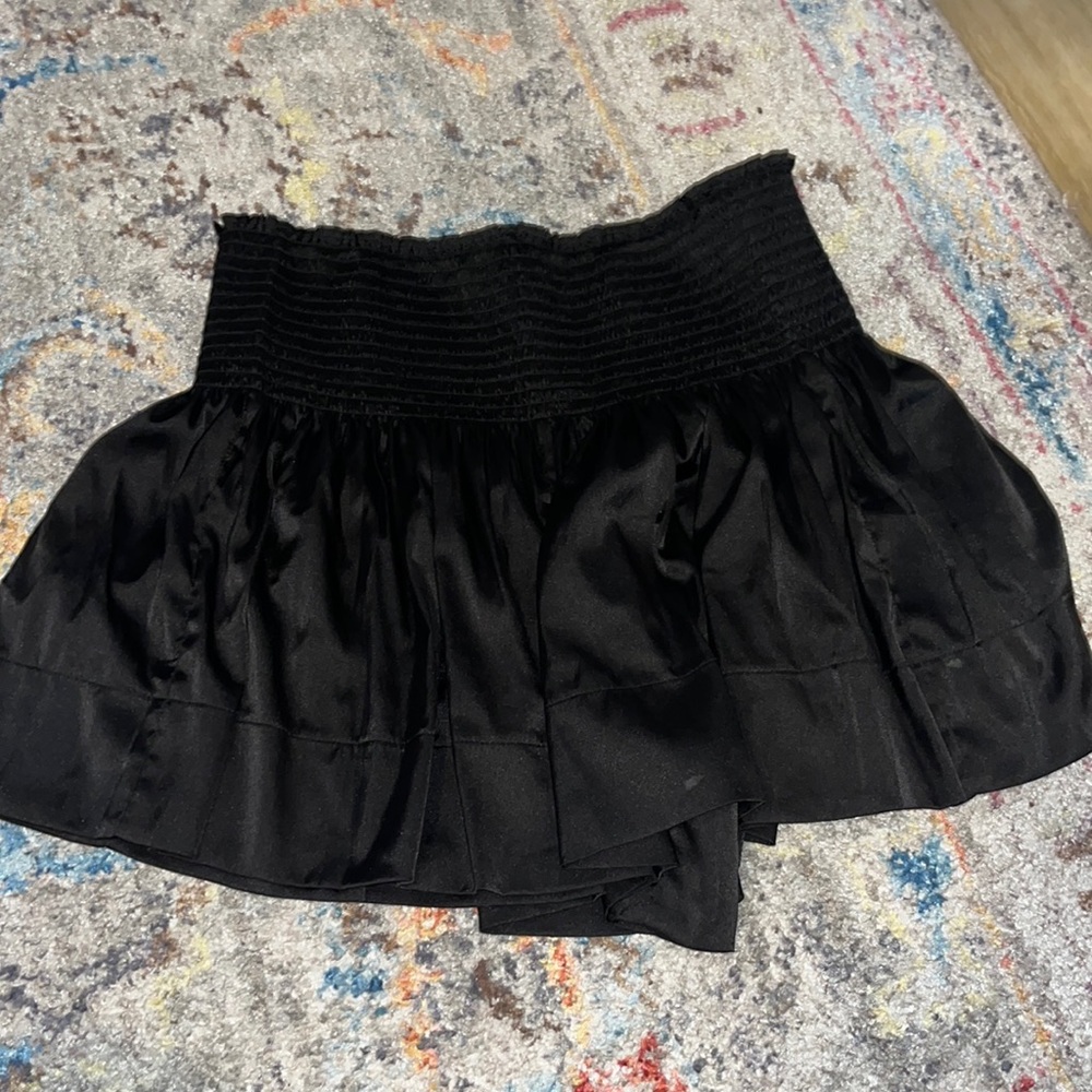 Natural life shorts